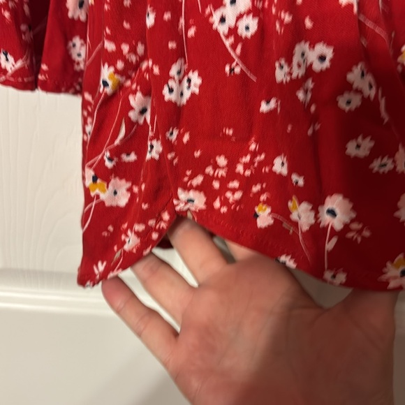 Liz Claiborne red flowered box square neck shirt size xxl worn once - Picture 6 of 7